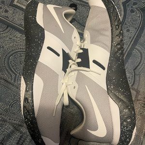 Men’s Nike renew NEW size 14
